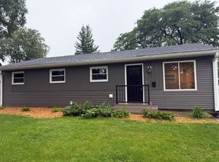 75 Cambridge Ln, Glendale Heights, IL 60139