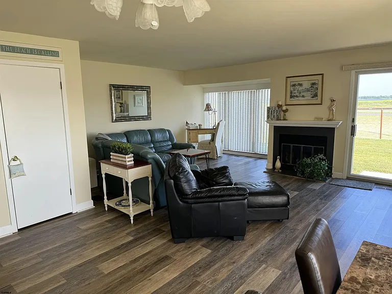 117 Folger Ct — Photo 6