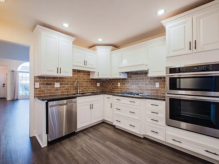 3413 Rainview Cir — Photo 15