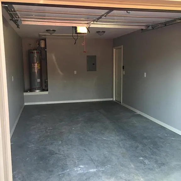 404 W 2nd St — Photo 15