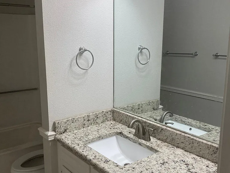 6003 Stoneleigh Dr — Photo 12