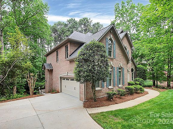 2nd image of 8162 Buena Vista Dr
