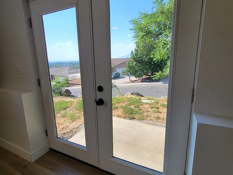 1754 California Ave — Photo 11