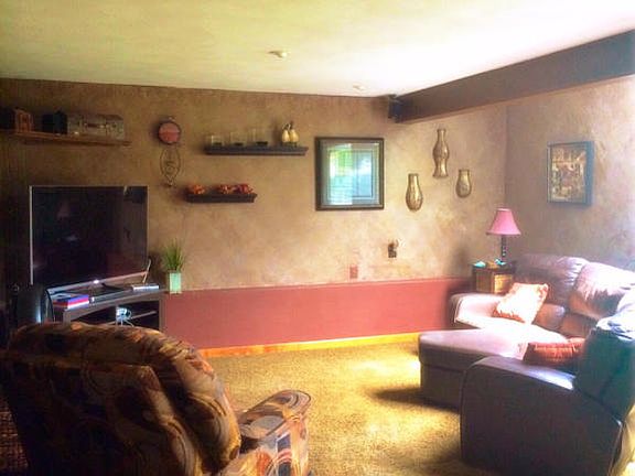 4th image of 261 E Riverwood Dr