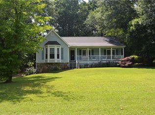 538 E Cherokee Ct, Woodstock, GA 30188