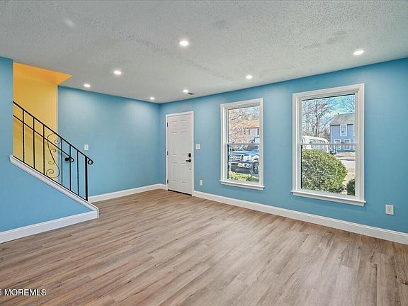 4th image of 1333 Paris Ct