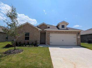 1008 Traction Trl, Cleburne, TX 76031