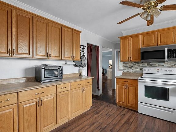 2nd image of 5817 N Ottawa Rd