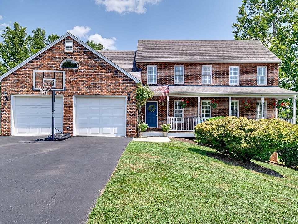 1st image of 568 Lady Slipper Ln