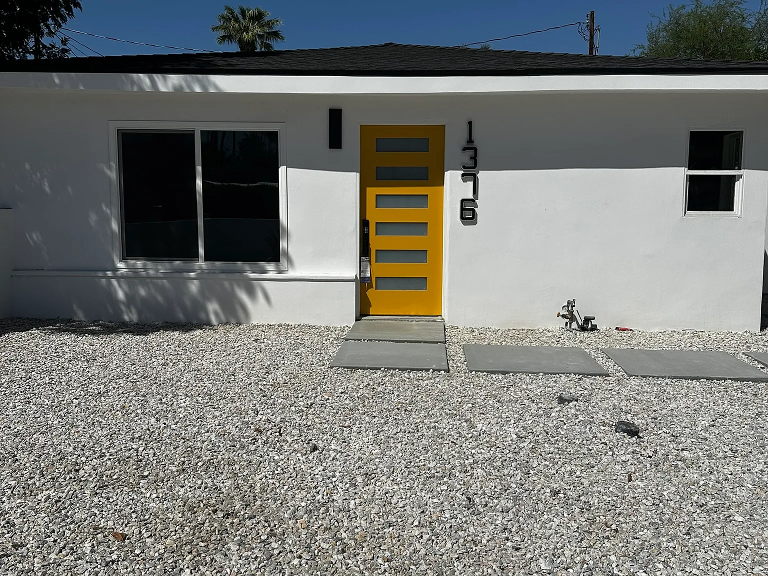 2 bed, $1,900 — Photo 1