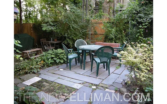 Sold by Douglas Elliman | media 14