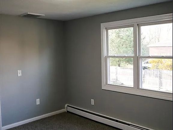 5th image of 593 Smithfield Rd #2