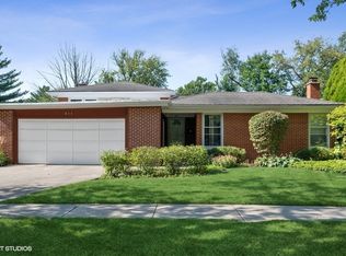411 Locust Rd, Wilmette, IL 60091