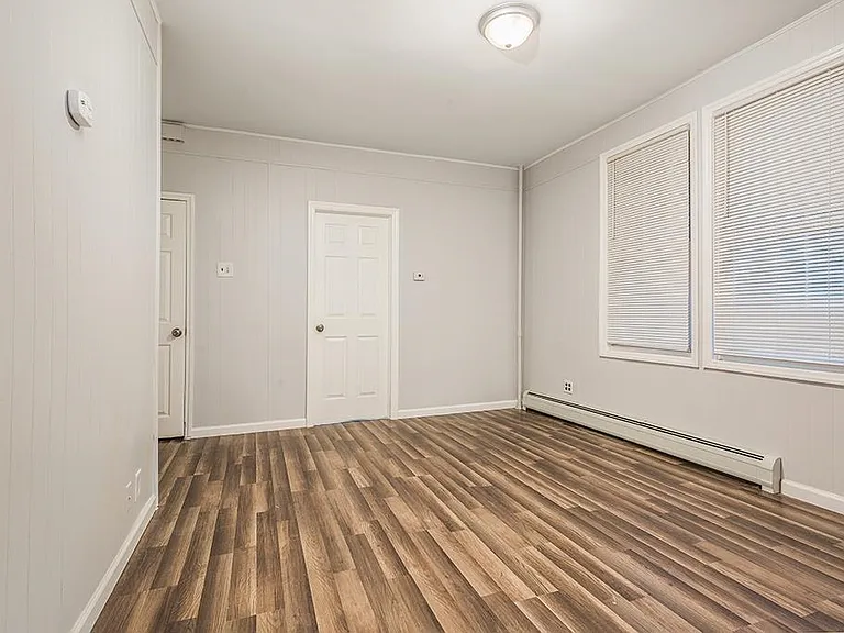 342 Avenue E #1 — Photo 8