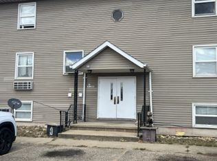 301 W Maple St #3A, Chillicothe, IL 61523