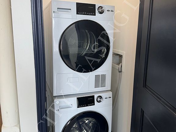 4th image of 143 Saint Paul St #608