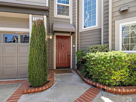 4th image of 24535 Santa Clara Ave