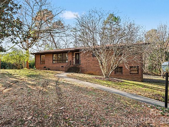 2nd image of 7014 Delisa Dr