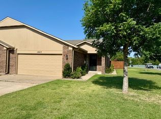 1447 Windsor Dr, Ardmore, OK 73401