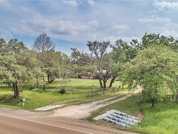 3rd image of 13137 State Highway 111 E