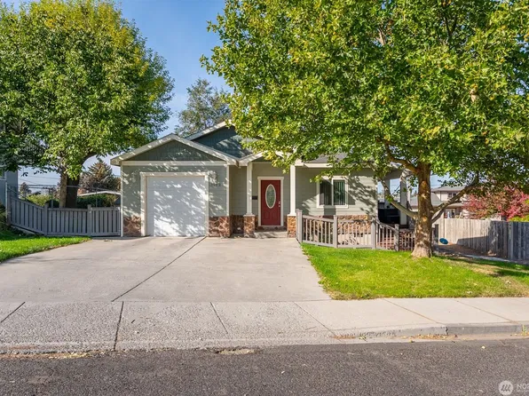 1102 Ashley Way, Moses Lake, WA 98837