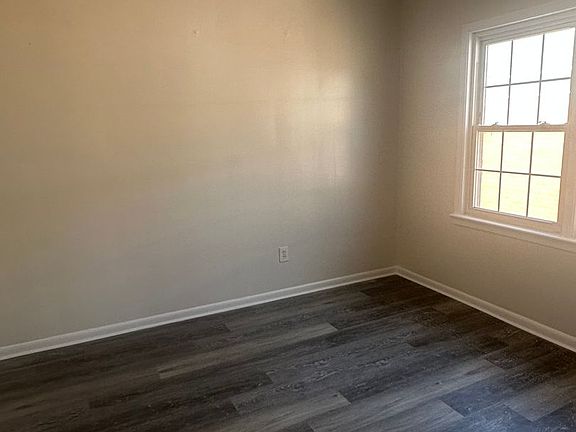 4th image of 3641 Ingleside Rd #Up