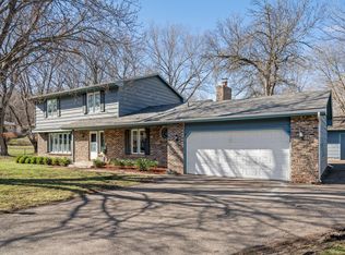 13304 Pine Ridge Rd, Burnsville, MN 55337