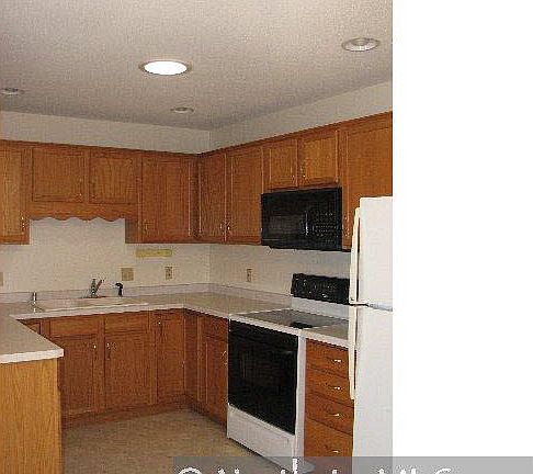 2nd image of 410 frenette Drive