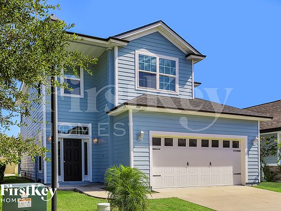 2nd image of 3522 Hawthorn Way