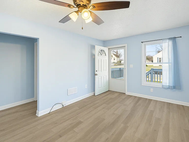 6174 Rutherford Ave — Photo 16