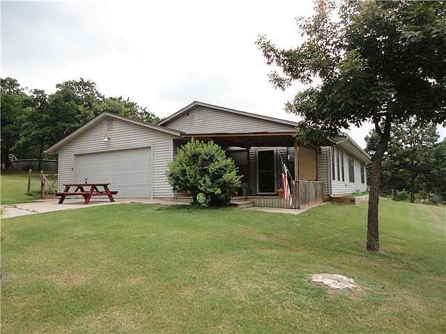 1st image of 2551 SE 192nd St