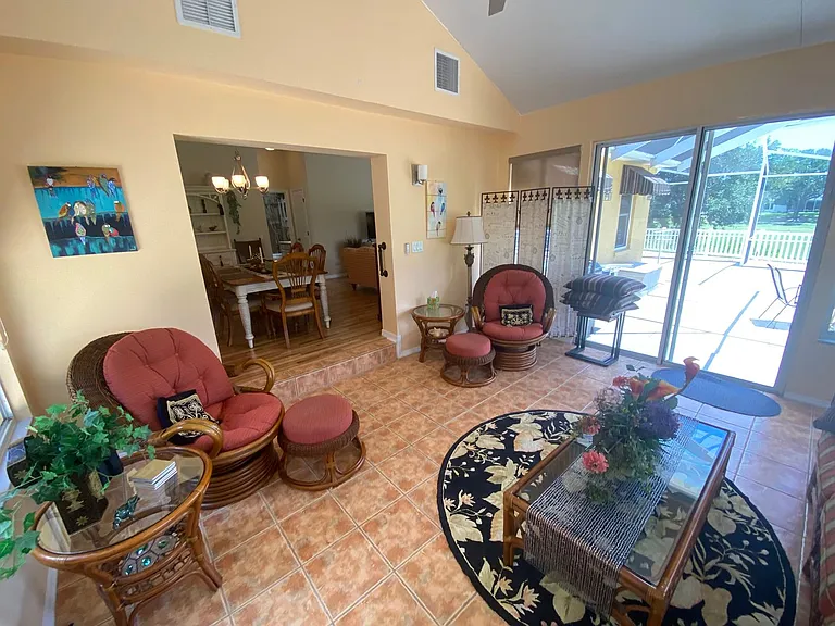 3301 Archer Ave — Photo 28
