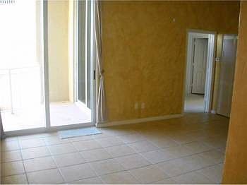 4th image of 511 SE 5th Ave APT 2319