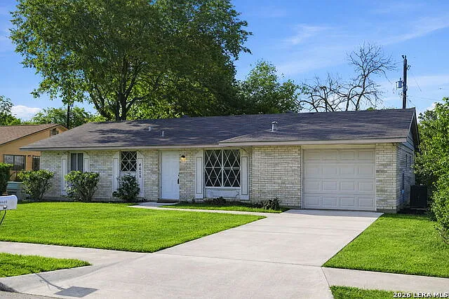 4606 Hollyspring Dr — Photo 2