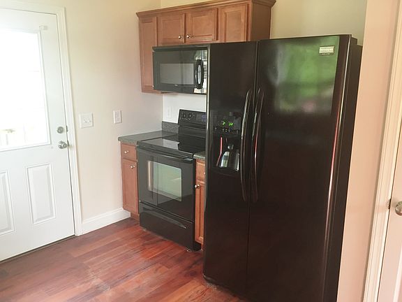5th image of 2115 Signal Dr