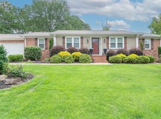 111 Menlo Dr, Simpsonville, SC 29680