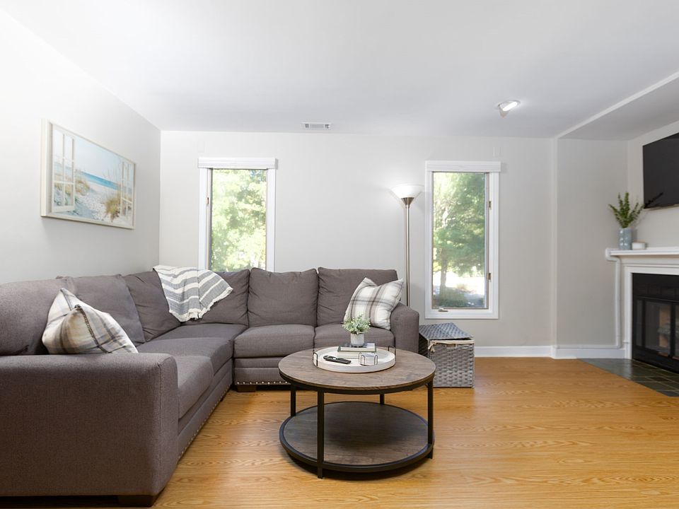 1st image of 770 Salisbury St APT 319