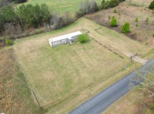 636 Youngs School House Rd, Woodruff, SC 29388