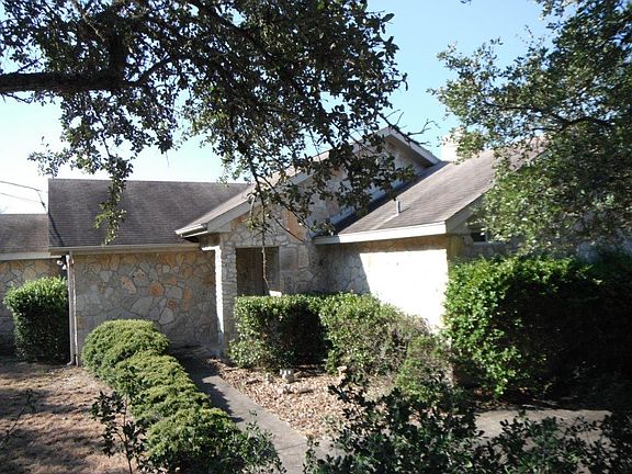 2nd image of 1316 Cougar Dr