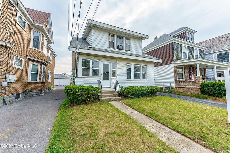 2nd image of 1449 Van Cortland Street