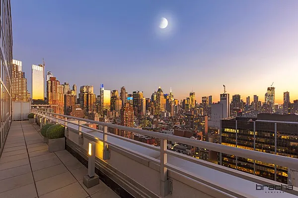 Sold by Keller Williams NYC | media 7