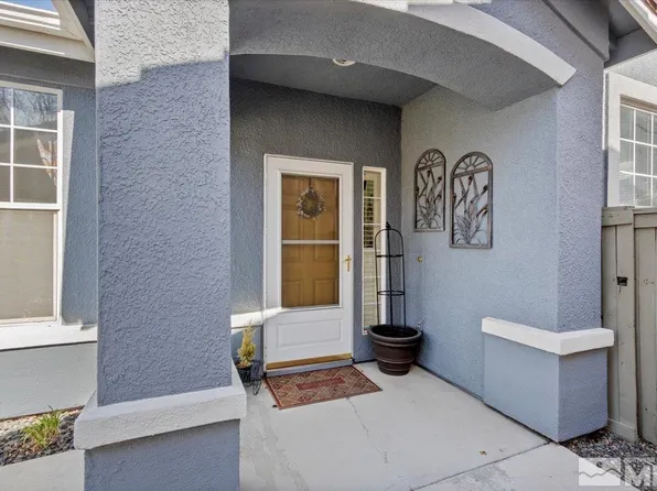 10474 Summershade Ln, Reno, NV 89521