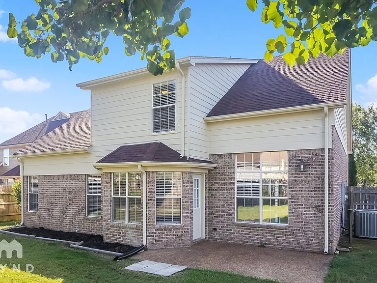 7384 Hunters Forest Dr — Photo 15