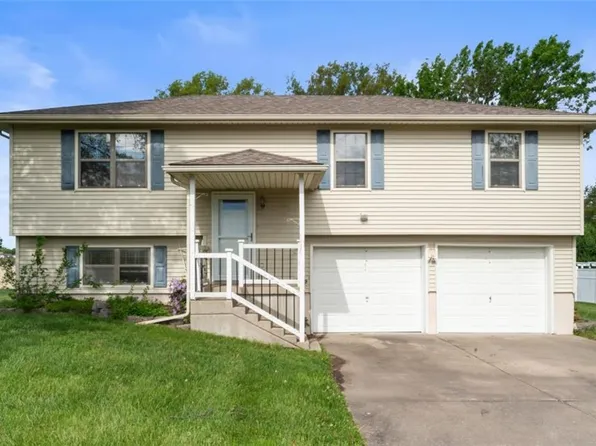 202 S Bonn Rd, Concordia, MO 64020