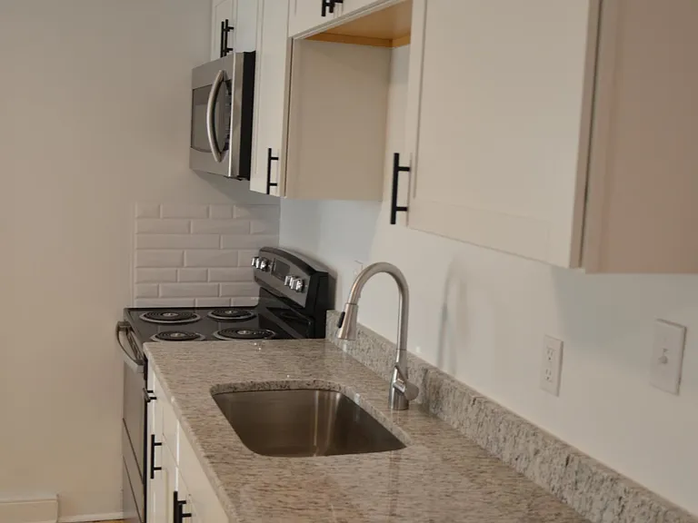 14 W Main St #12 — Photo 5