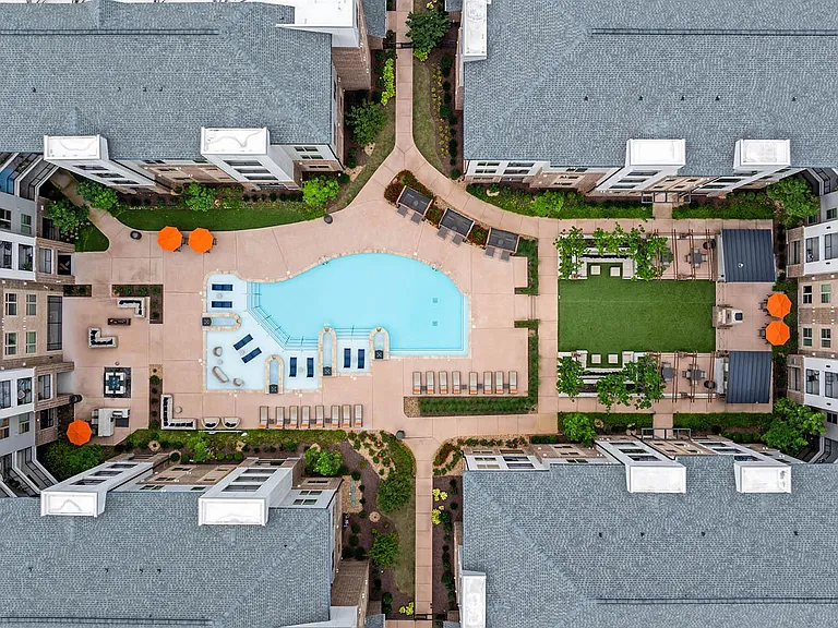 Knox at Metrocenter Apartments — Photo 35
