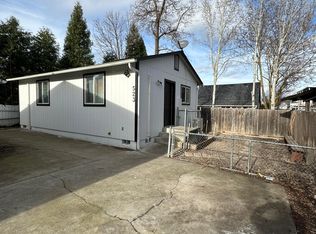 523 Putnam St #523, Medford, OR 97501