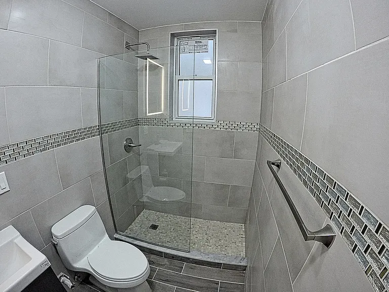 40-24 Aske St #2F — Photo 12