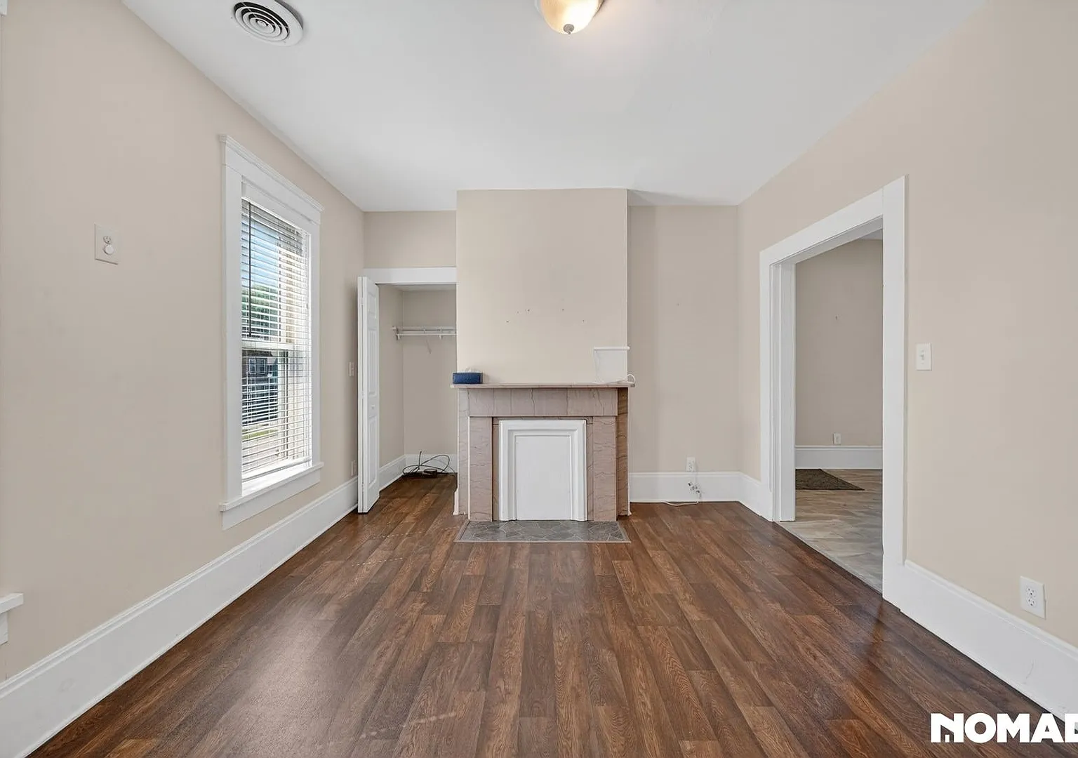 Charming 2BR Duplex in Cleveland — Photo 4
