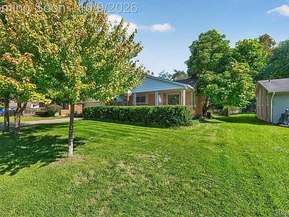 4th image of 17438 Inkster Rd